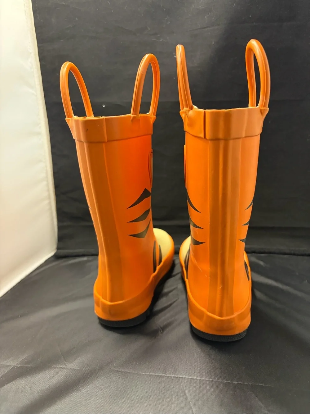Cat & Jack Boy's (or Girls) Darling Orange Tiger Rain Boots Toddler Size 6